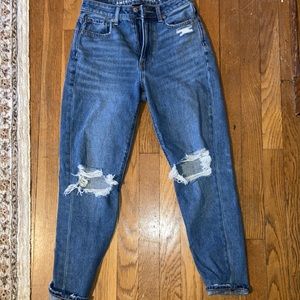 American Eagle Mom Jeans 00 short
